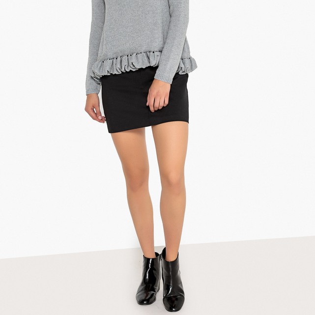 Falda corta con trapecio